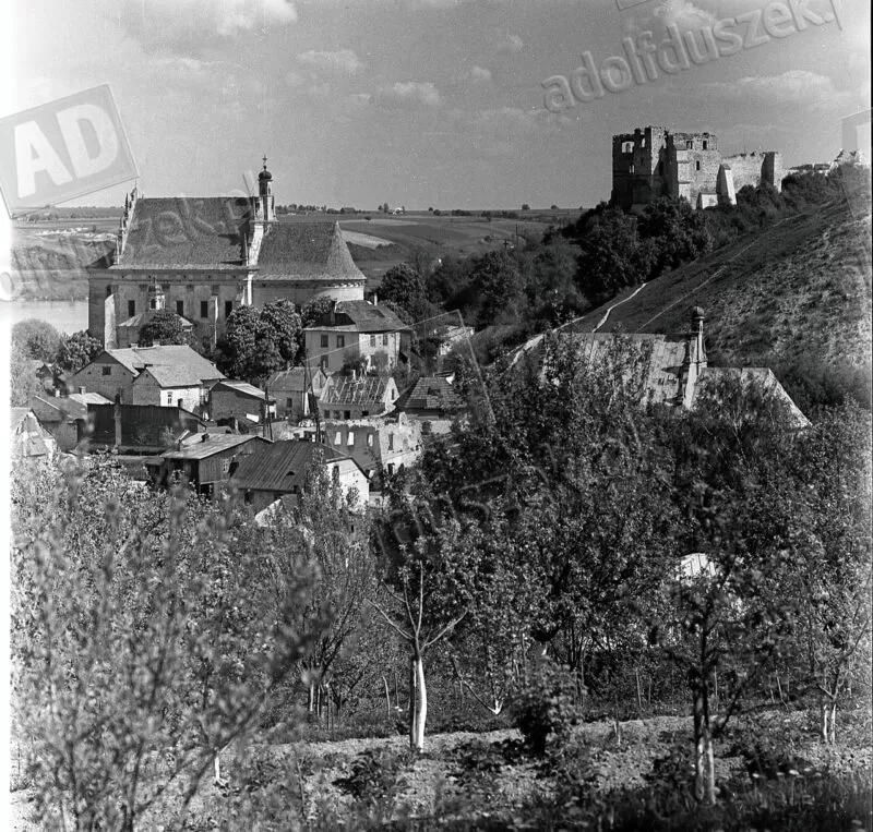 Unikalne zdjęcia autorstwa Adolfa Duszka z Kazimierza Dolnego w 1956 roku | album 1 1956-Kazimierz-03-002
