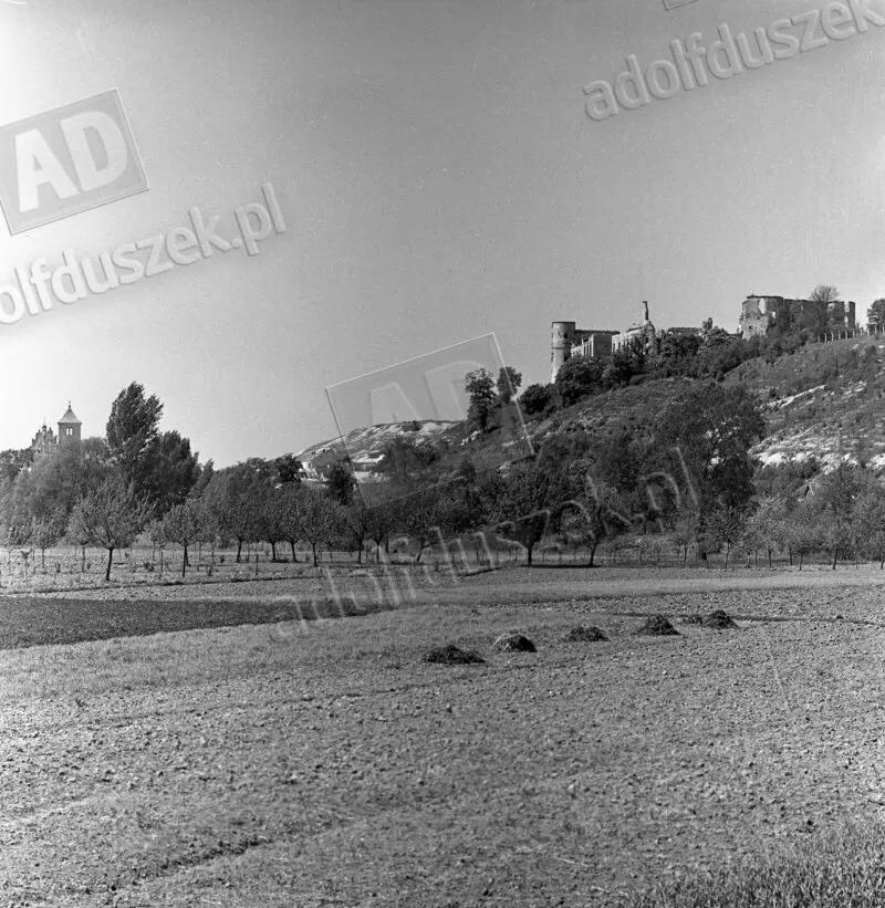 Unikalne zdjęcia autorstwa Adolfa Duszka z Kazimierza Dolnego w 1956 roku | album 1 1956-Kazimierz-03-023