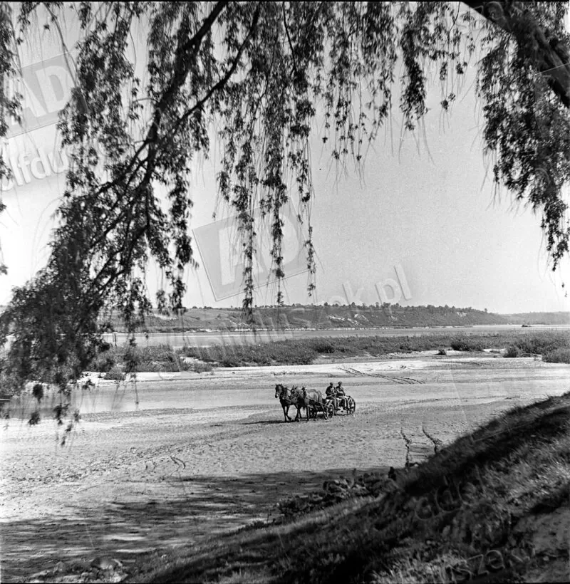 Unikalne zdjęcia autorstwa Adolfa Duszka z Kazimierza Dolnego w 1956 roku | album 1 1956-Kazimierz-03-033